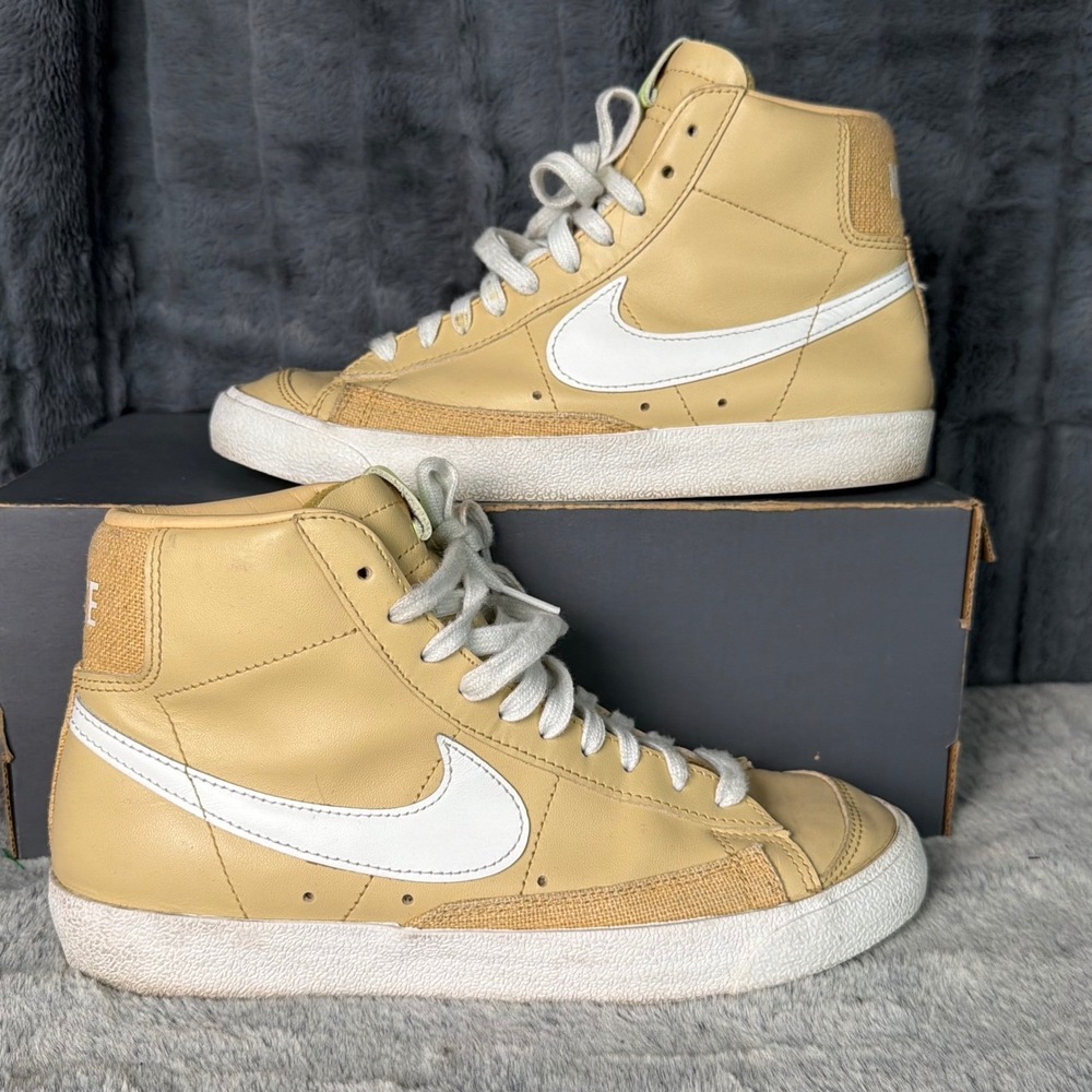 Nike Blazer Mid 77 Wheat White High Top Sneakers DD9679-200 Womens 8.5